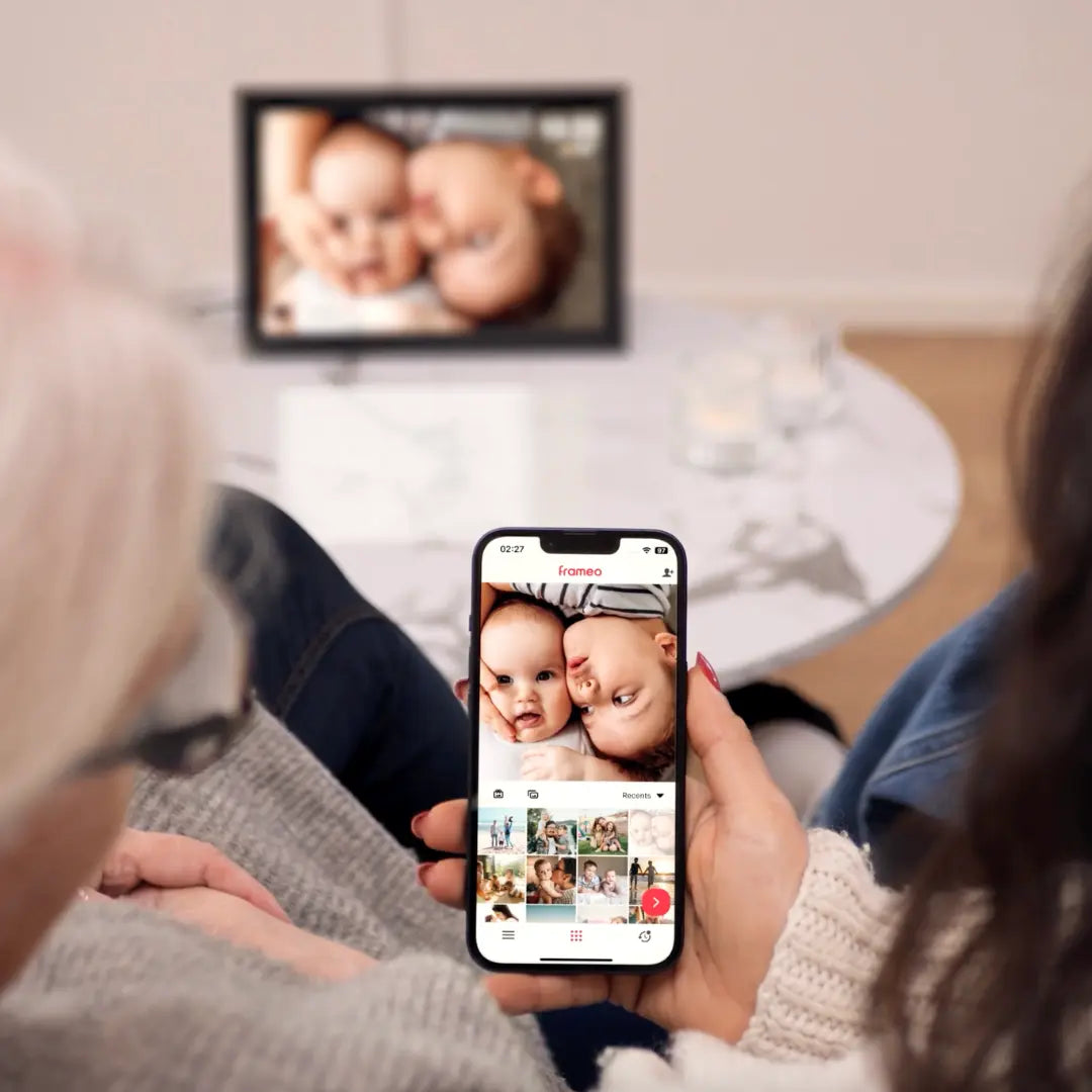 Frameo calendar share with family