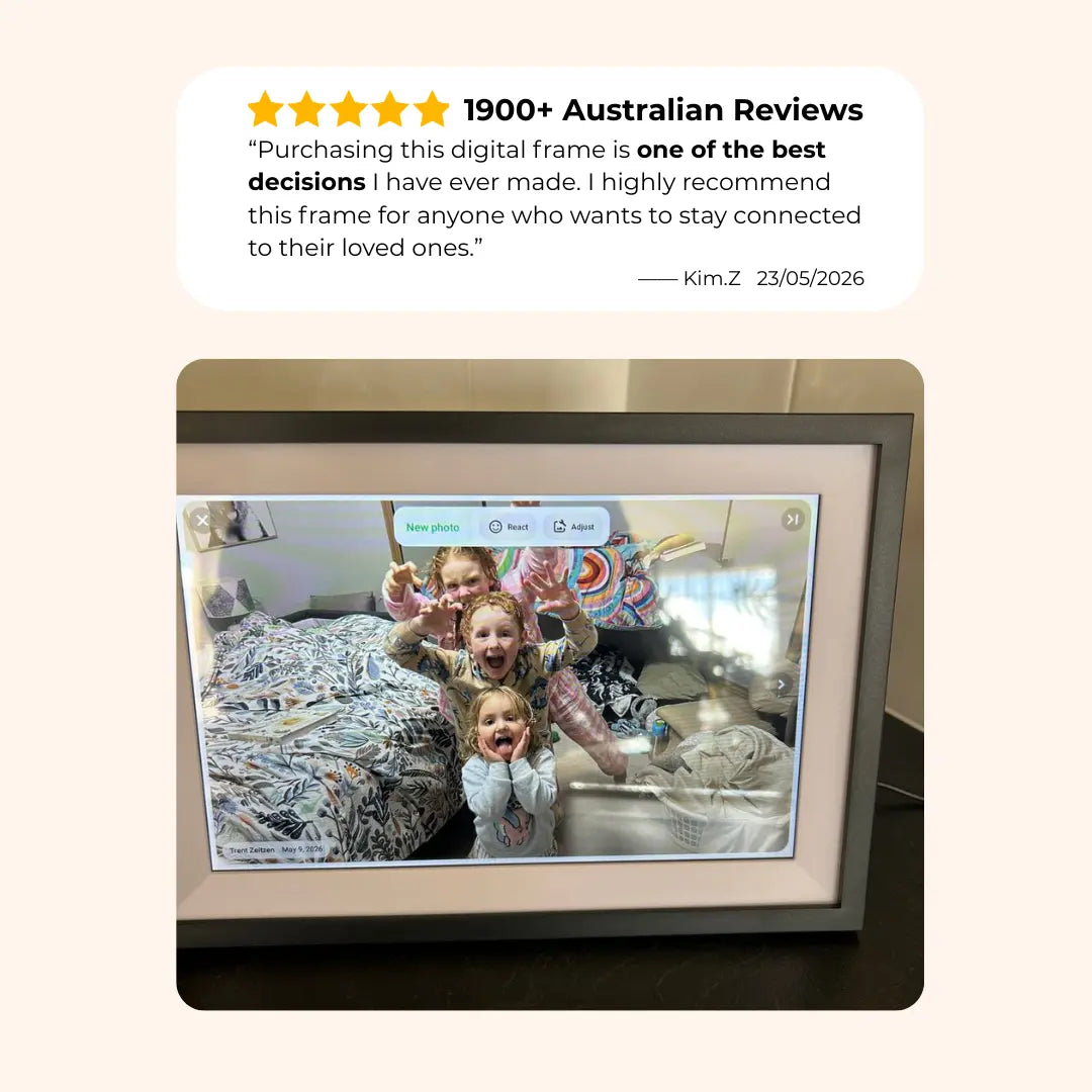 Lifeframe digital photo frame showing a family photo, with 1900+ Australian reviews and a customer quote about staying connected with loved ones.
