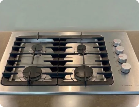Horizontal stove knobs